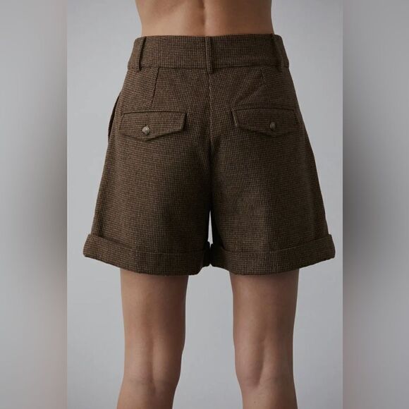 058. ELLIE MINI HOUNDSTOOTH SHORTS - Picture 2 of 8